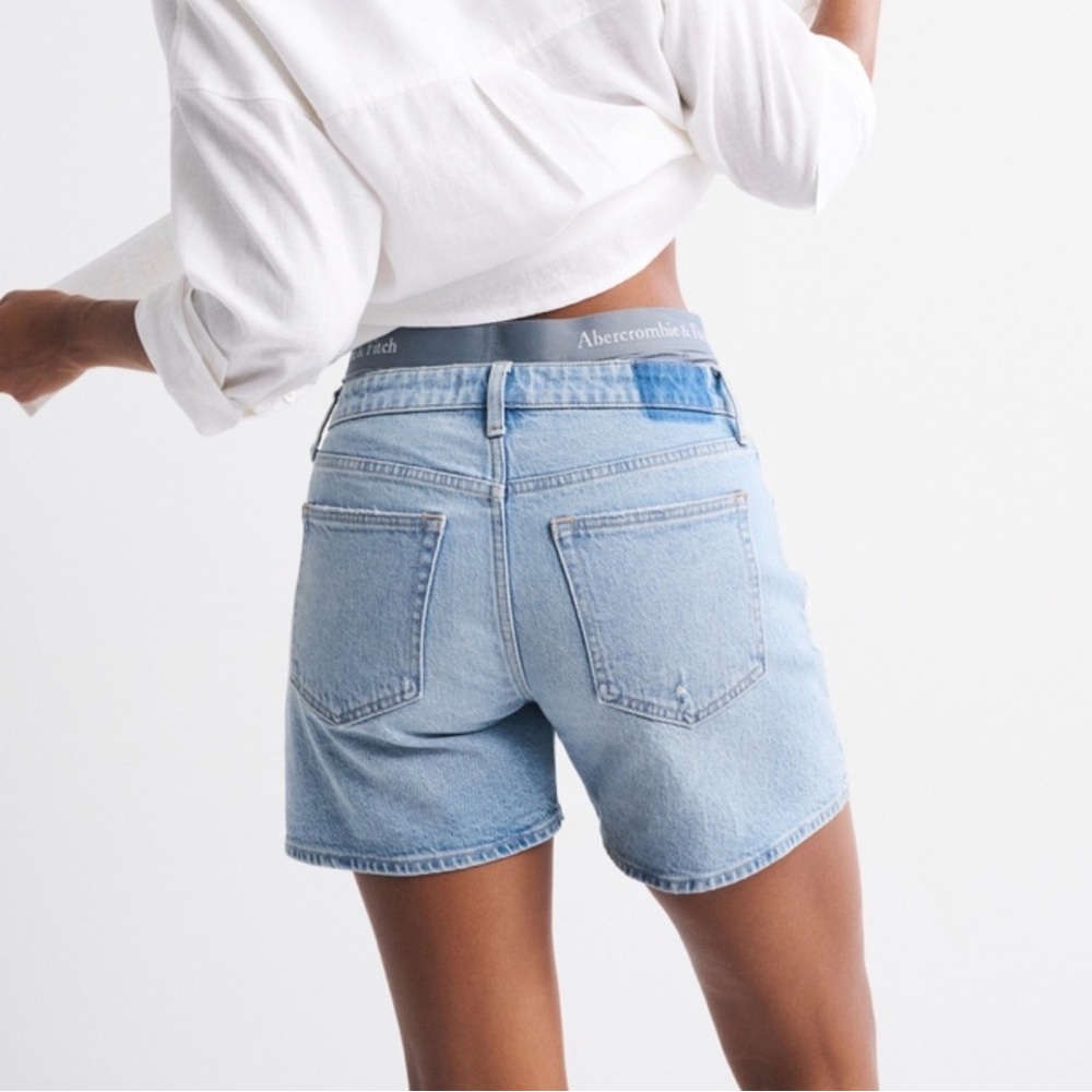 ABERCROMBIE CURVE LOVE HIGH RISE DAD SHORT - Picture 2 of 10